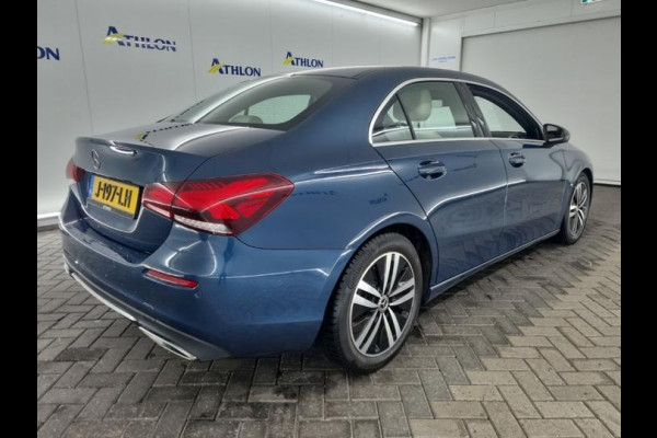 Mercedes-Benz A-Klasse Aut. 180d Business Sol. Luxury Line | Navi | Camera | Sfeer Verlichting |