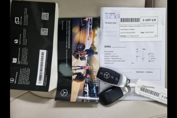 Mercedes-Benz A-Klasse Aut. 180d Business Sol. Luxury Line | Navi | Camera | Sfeer Verlichting |