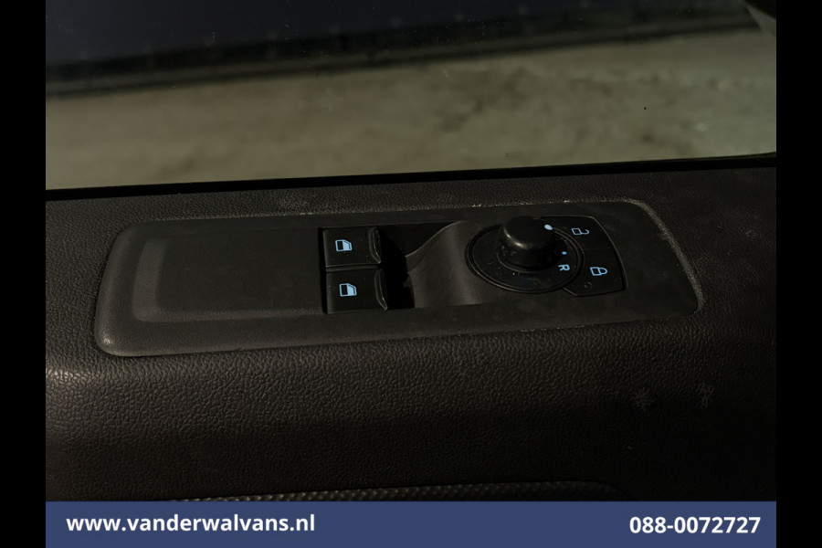 Ford Transit Custom 2.0 TDCI 136pk L2H1 Euro6 Airco | Camera | LED | Cruisecontrol | Apple Carplay Android Auto, Parkeersensoren, Verwarmde voorruit, Bijrijdersbank