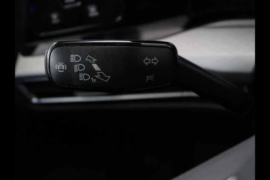 Volkswagen Golf Variant 1.0 TSI Life Business | Memory | Stoel & stuurverwarming | Adaptive Cruise | Camera | Carplay | Navigatie | Sfeerverlichting