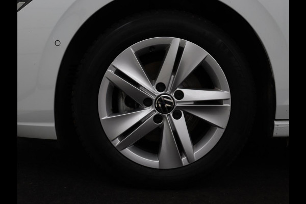 Volkswagen Golf Variant 1.0 TSI Life Business | Memory | Stoel & stuurverwarming | Adaptive Cruise | Camera | Carplay | Navigatie | Sfeerverlichting