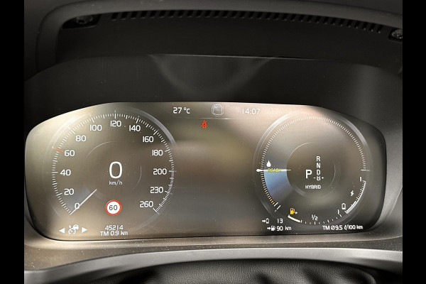 Volvo V60 2.0 T8 Twin Engine AWD R-Design | Pano | 360 Cam | H&K | Luxury Line | HUD | occasion
