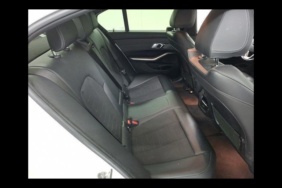 BMW 3-serie Aut. 318i Executive Ed. | Navi | Virtual Cockpit | Automaat