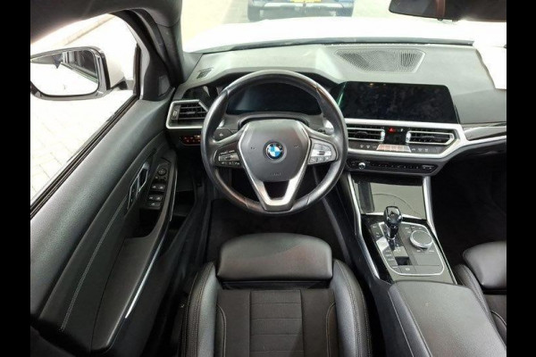 BMW 3-serie Aut. 318i Executive Ed. | Navi | Virtual Cockpit | Automaat
