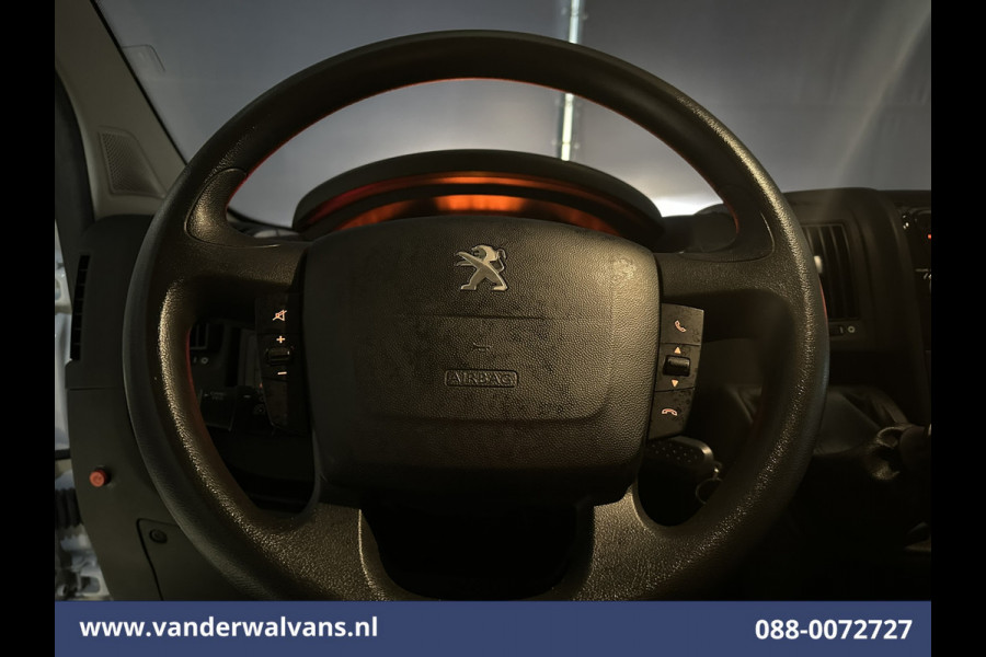 Peugeot Boxer 2.2 BlueHDi 141pk Bakwagen 436cm Lang Laadklep Euro6 Airco | Cruisecontrol | Bijrijdersbank