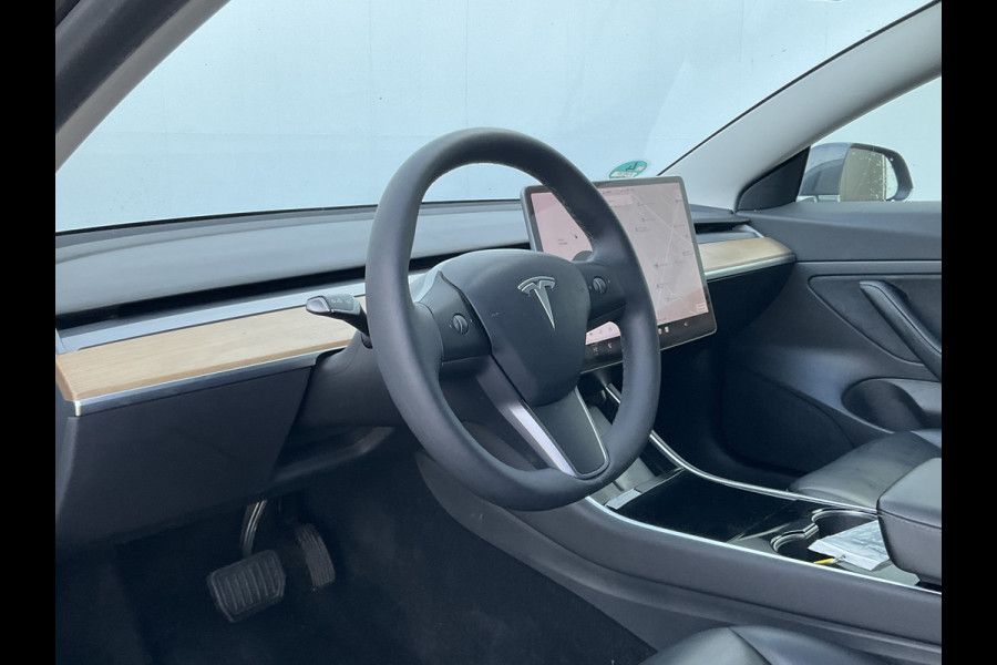 Tesla Model 3 Standard RWD Plus SOH 92%Trekhaak Autopilot Stoelverw. 60 kWh