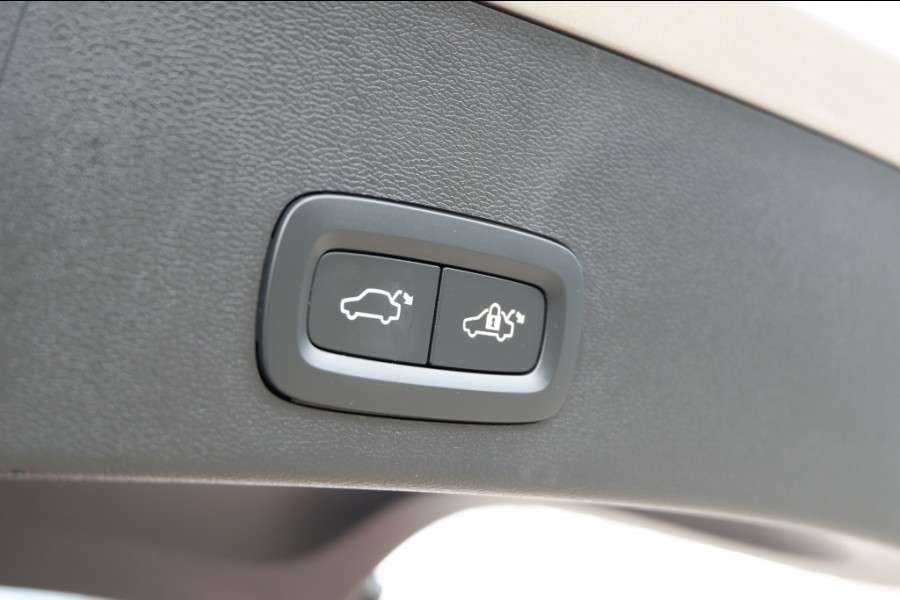 Volvo XC40 1.5 T5 Core-Bright / INCL. 12 mnd BOVAG / Keyyless /E.Achterklep