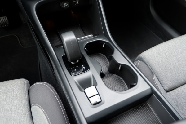 Volvo XC40 1.5 T5 Core-Bright / INCL. 12 mnd BOVAG / Keyyless /E.Achterklep