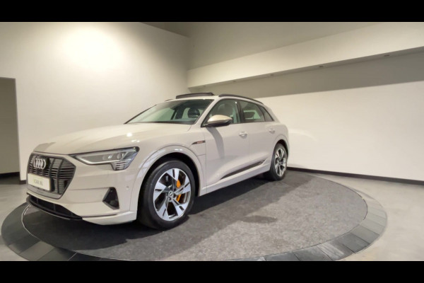 Audi e-tron 50 quattro Business edition Plus 71 kWh | Leder bekleding | Panoramadak | Super dikke uitvoering! Soh (batterijcheck) Waarde 93,1%
