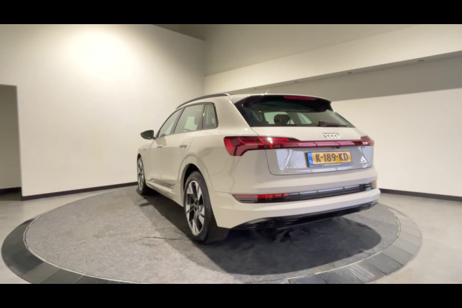Audi e-tron 50 quattro Business edition Plus 71 kWh | Leder bekleding | Panoramadak | Super dikke uitvoering! Soh (batterijcheck) Waarde 93,1%
