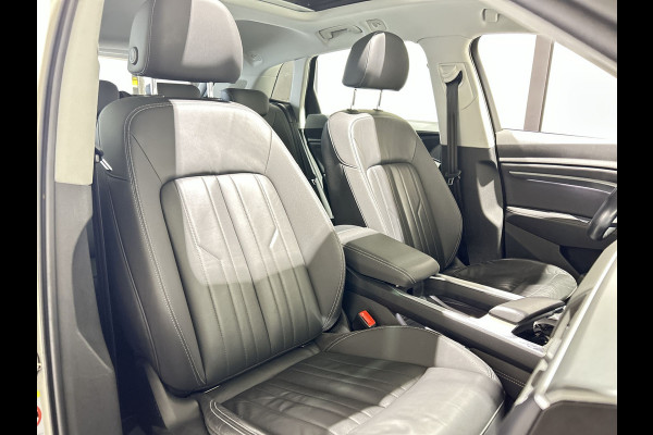 Audi e-tron 50 quattro Business edition Plus 71 kWh | Leder bekleding | Panoramadak | Super dikke uitvoering! Soh (batterijcheck) Waarde 93,1%