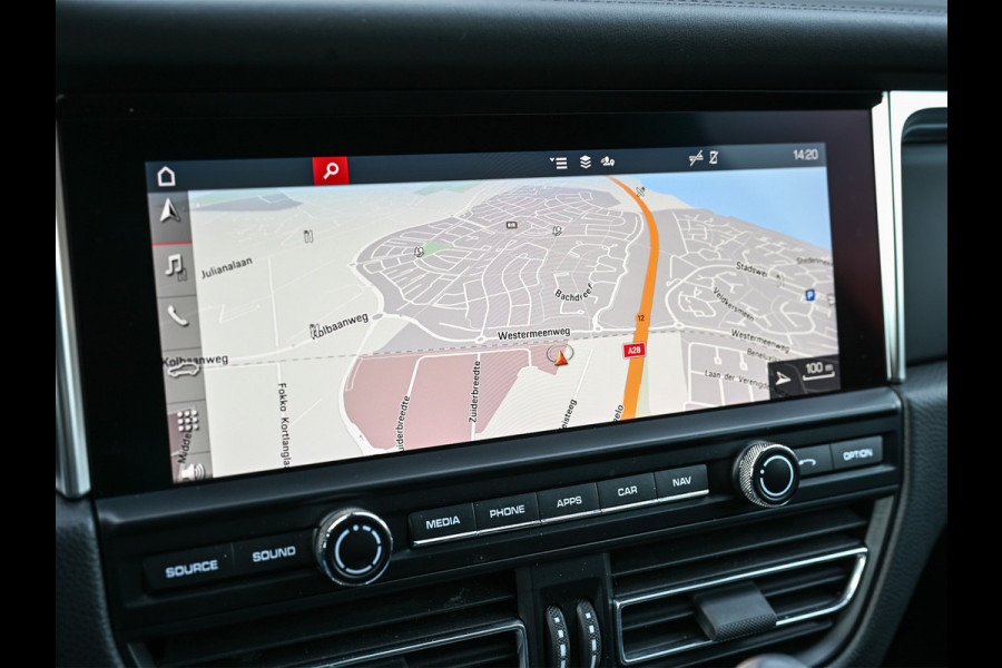 Porsche Macan 2.0 254PK | Panorama dak | Luchtvering | Trekhaak | RS Spyder Design Wheels | Stoelverwarming | Bose Sound