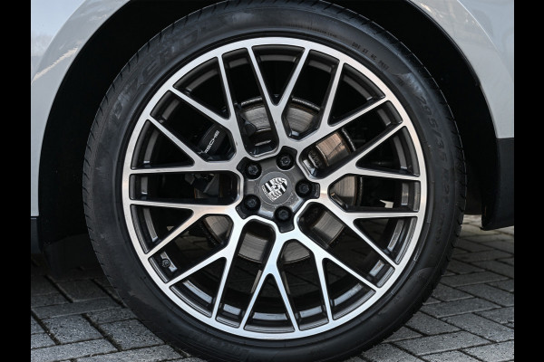 Porsche Macan 2.0 254PK | Panorama dak | Luchtvering | Trekhaak | RS Spyder Design Wheels | Stoelverwarming | Bose Sound
