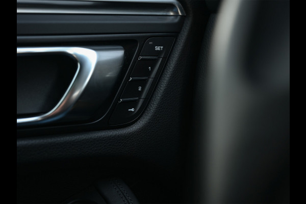 Porsche Macan 2.0 254PK | Panorama dak | Luchtvering | Trekhaak | RS Spyder Design Wheels | Stoelverwarming | Bose Sound