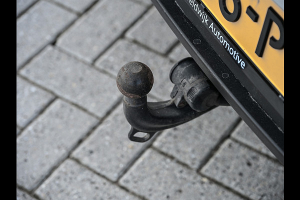 Porsche Macan 2.0 254PK | Panorama dak | Luchtvering | Trekhaak | RS Spyder Design Wheels | Stoelverwarming | Bose Sound