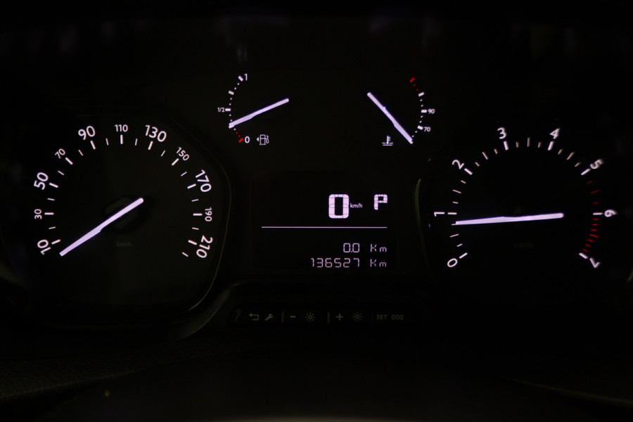 Opel Vivaro 2.0 CDTI L3H1 Innovation Leder/Stof, 3-Zits, Camera, Apple Carplay, Cruise, Imperiaal, Trekhaak, 18''