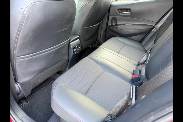 Toyota Corolla 2.0 Hybrid Executive - Automaat - Navi - Camera - Winterpakket - Org.NL