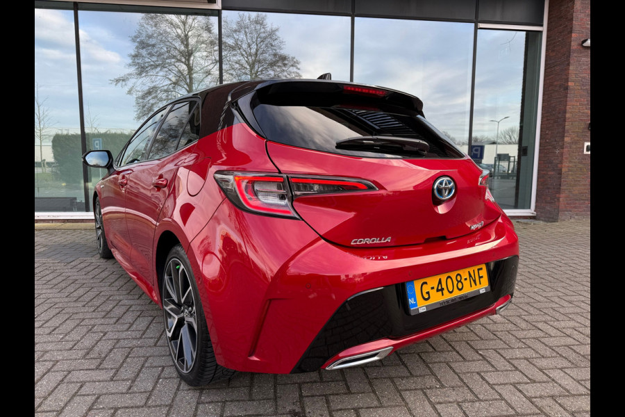 Toyota Corolla 2.0 Hybrid Executive - Automaat - Navi - Camera - Winterpakket - Org.NL