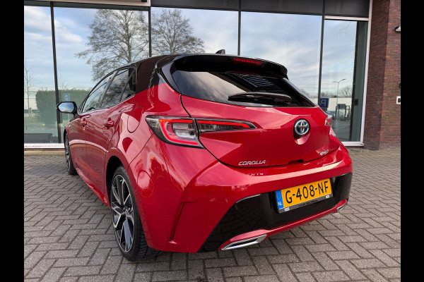 Toyota Corolla 2.0 Hybrid Executive - Automaat - Navi - Camera - Winterpakket - Org.NL