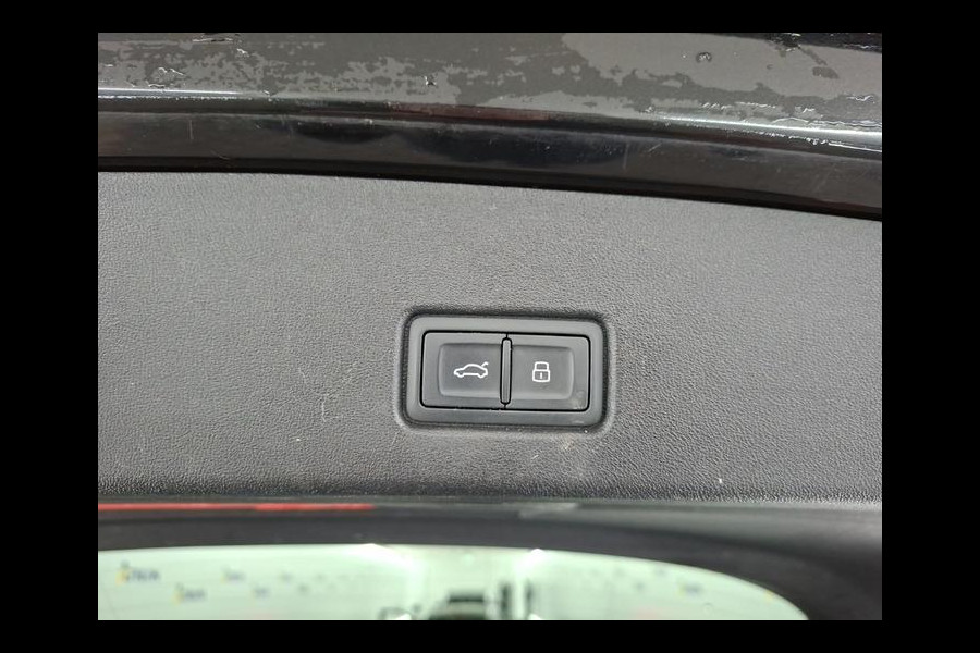 Audi Q4 e-tron Aut. 40 S-Line Competition 77 kWh | Navi | Panorama | Virtual Cockpit