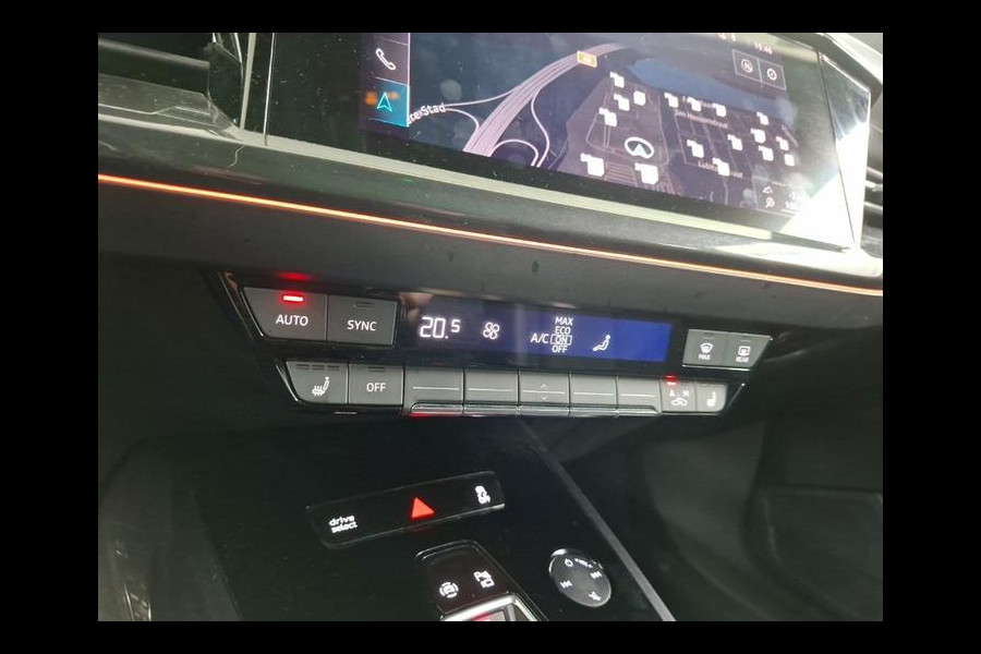 Audi Q4 e-tron Aut. 40 S-Line Competition 77 kWh | Navi | Panorama | Virtual Cockpit