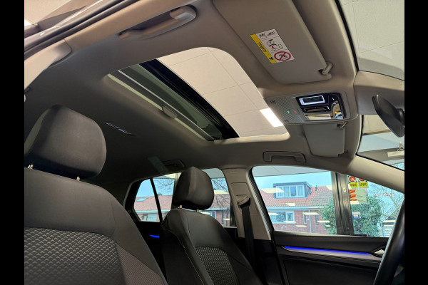 Volkswagen Golf 2.0 TDI DSG ACTIVE IQ LIGHT ACC LED PANO CAMERA PARKEERSENSOREN VOOR EN ACHTER STUURVERWARMING STOELVERWARMING
