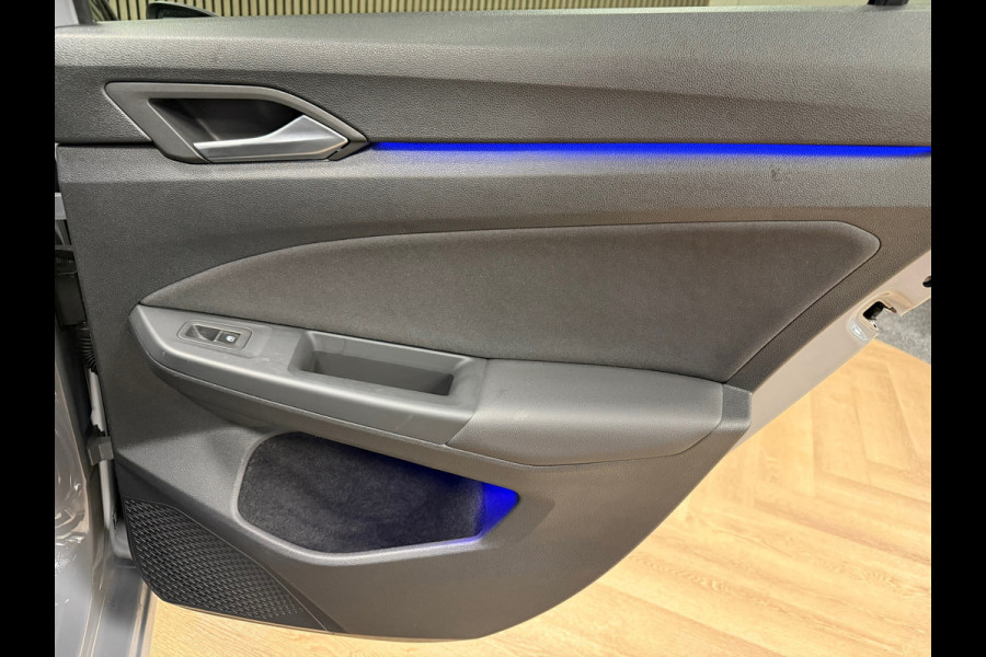 Volkswagen Golf 2.0 TDI DSG ACTIVE IQ LIGHT ACC LED PANO CAMERA PARKEERSENSOREN VOOR EN ACHTER STUURVERWARMING STOELVERWARMING