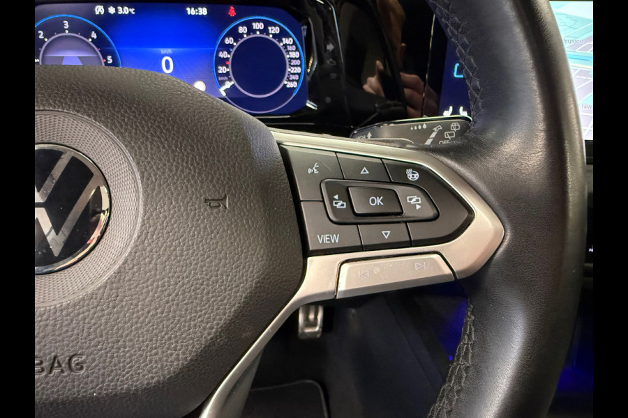 Volkswagen Golf 2.0 TDI DSG ACTIVE IQ LIGHT ACC LED PANO CAMERA PARKEERSENSOREN VOOR EN ACHTER STUURVERWARMING STOELVERWARMING