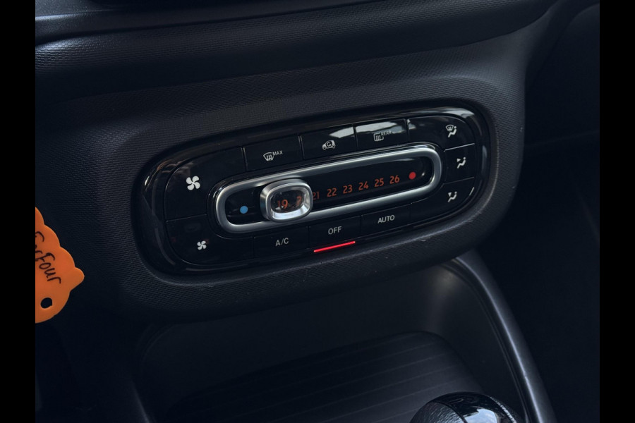 Smart Forfour Aut. EQ Essential 18 kWh | 89% SOH | LMV | Leder |