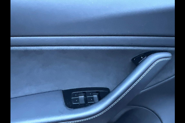 Tesla Model 3 Aut. Long Range Dual Motor AWD | SOH 91.2% | Autopilot | Panorama | Leder |