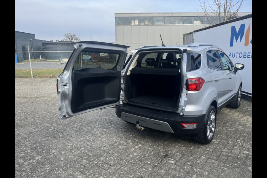 Ford EcoSport 125pk EB Titanium *DEALERONDERHOUDEN*TREKHAAK*WINTERPACK*CAMERA