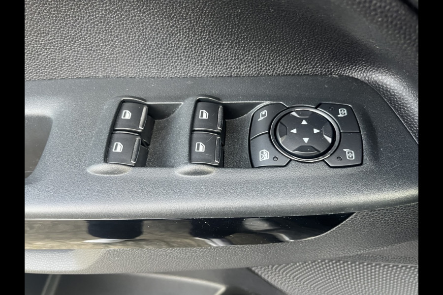Ford EcoSport 125pk EB Titanium *DEALERONDERHOUDEN*TREKHAAK*WINTERPACK*CAMERA