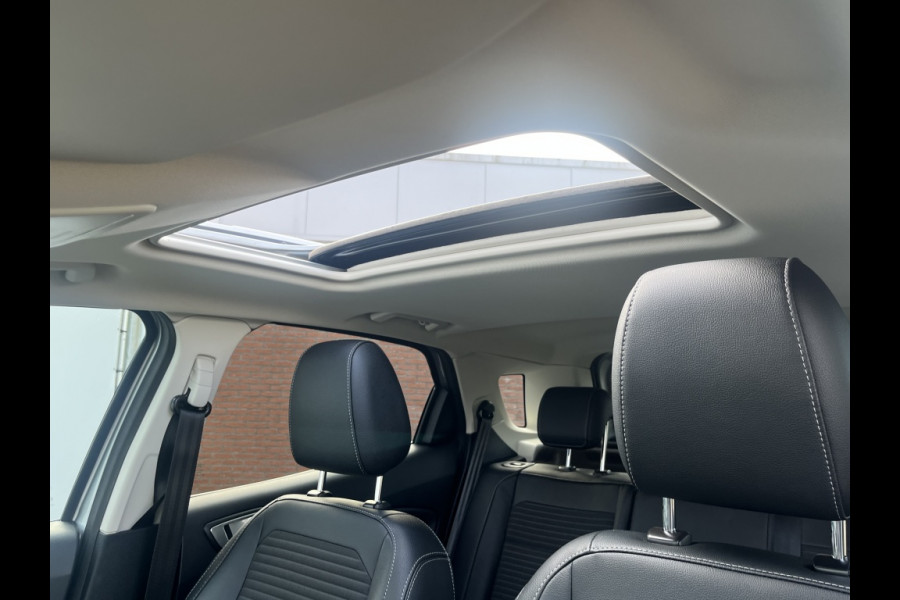 Ford EcoSport 125pk EB Titanium *DEALERONDERHOUDEN*TREKHAAK*WINTERPACK*CAMERA