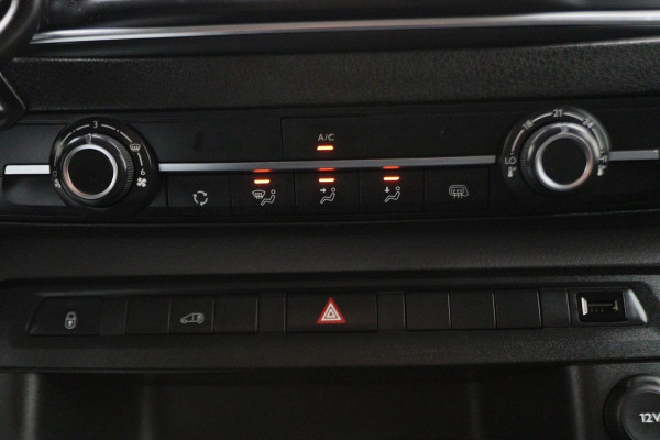 Opel Vivaro 2.0 CDTI L3H1 Innovation Leder/Stof, 3-Zits, Camera, Apple Carplay, Cruise, Imperiaal, Trekhaak, 18''