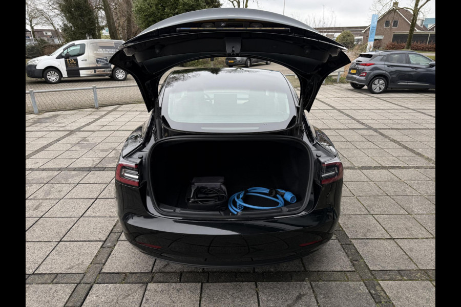 Tesla Model 3 Aut. Long Range Dual Motor AWD 75kWh | SoH 92% | Autopilot | Panorama | Leder |