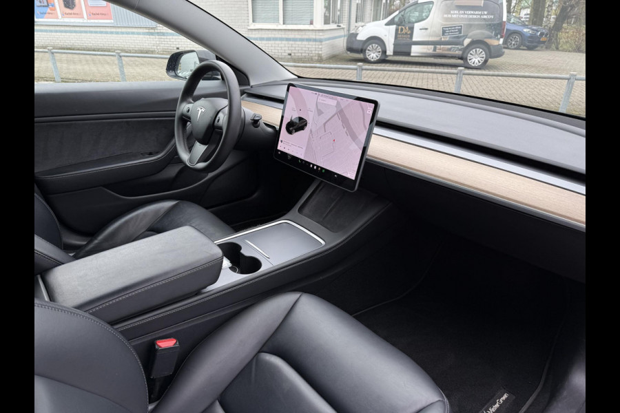 Tesla Model 3 Aut. Long Range Dual Motor AWD 75kWh | SoH 92% | Autopilot | Panorama | Leder |