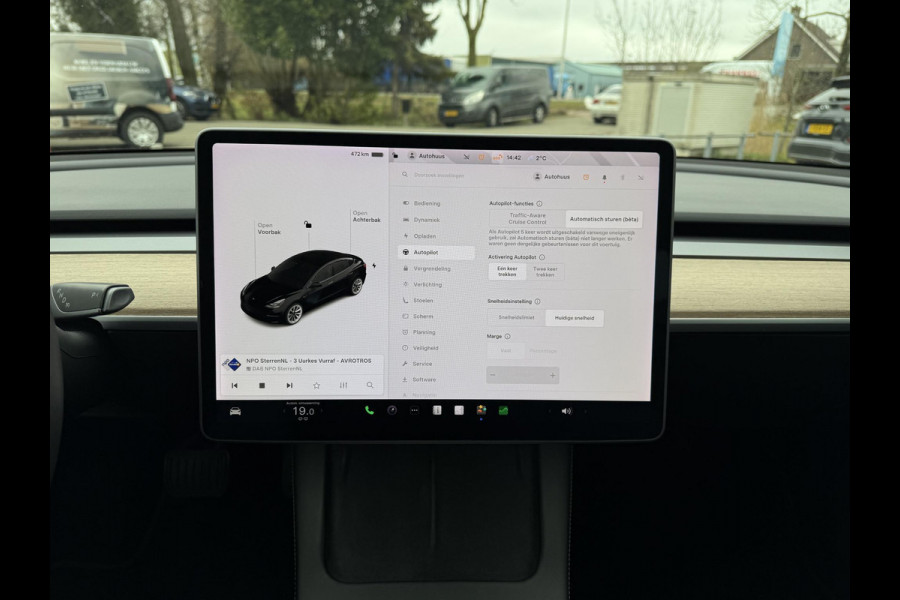 Tesla Model 3 Aut. Long Range Dual Motor AWD 75kWh | SoH 92% | Autopilot | Panorama | Leder |
