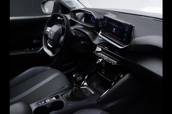 Peugeot 2008 1.2 PureTech Allure Sport (APPLE CARPLAY,NAVI,CAMERA,GETINT,CLIMATE,CRUISE,ELEKTRISCH PAKKET,SPORTSTOELEN,LM VELGEN)