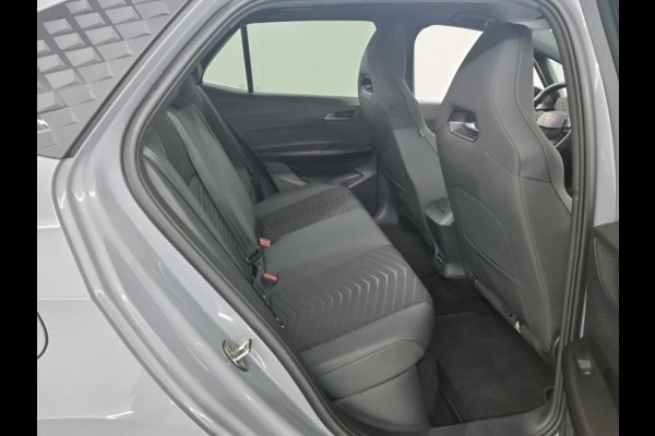 CUPRA Born Aut. Essential Edition 62 kWh | Groot Navi | Apple Car Play | ECC | PDC |