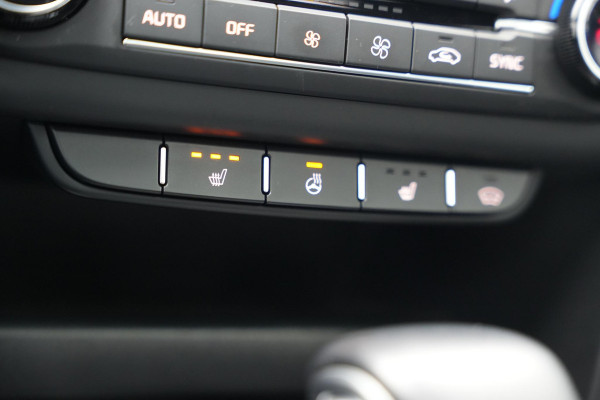 Kia ProCeed 1.6 T-GDi GT Panoramadak Cruise Lane Assist JBL Audio Leer/Alcantara 4x Stoelverw.