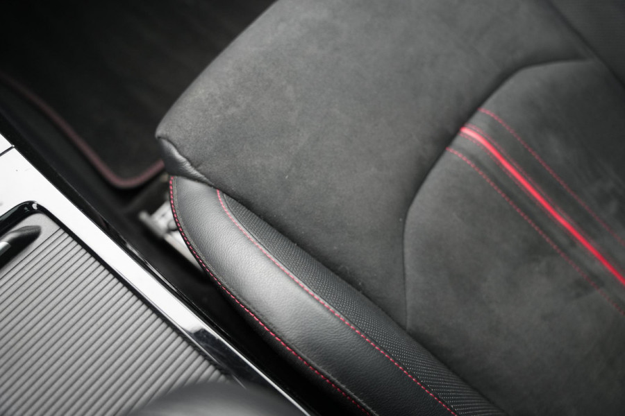 Kia ProCeed 1.6 T-GDi GT Panoramadak Cruise Lane Assist JBL Audio Leer/Alcantara 4x Stoelverw.