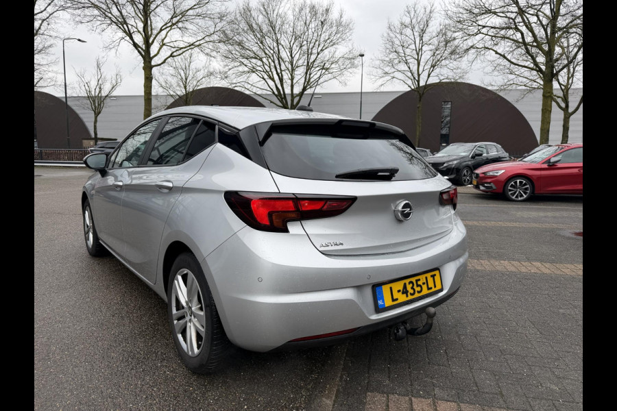 Opel Astra 1.4 Launch Elegance | AUTOMAAT | AGR STOELEN | CAMERA | STOEL- & STUURWIELVERWARMING | NAVIGATIE | GOED ONDERHOUDEN | AFNEEMBARE TREKHAAK | INCL. 12 MND BOVAG GARANTIE