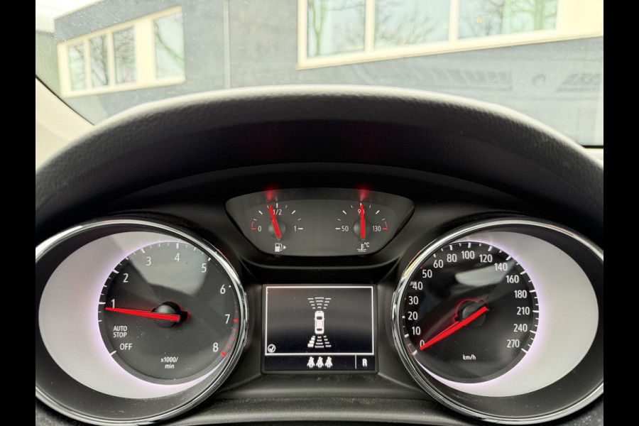 Opel Astra 1.4 Launch Elegance | AUTOMAAT | AGR STOELEN | CAMERA | STOEL- & STUURWIELVERWARMING | NAVIGATIE | GOED ONDERHOUDEN | AFNEEMBARE TREKHAAK | INCL. 12 MND BOVAG GARANTIE