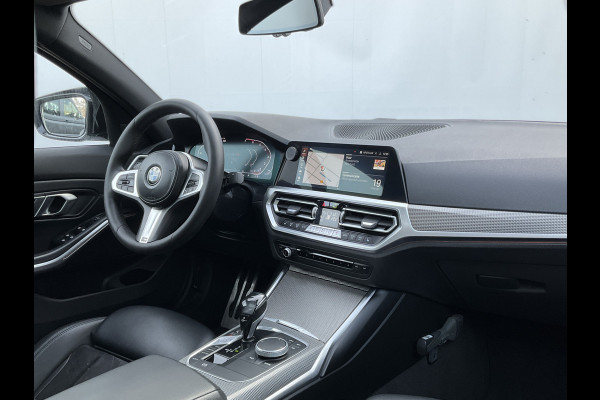 BMW 3-serie 320i Executive Edition M-Sport Automaat Pano 19 Inch Carplay NL-Auto Uitstraling!