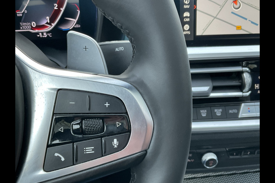 BMW 3-serie 320i Executive Edition M-Sport Automaat Pano 19 Inch Carplay NL-Auto Uitstraling!