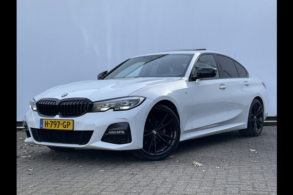 BMW 3-serie 320i Executive Edition M-Sport Automaat Pano 19 Inch Carplay NL-Auto Uitstraling!