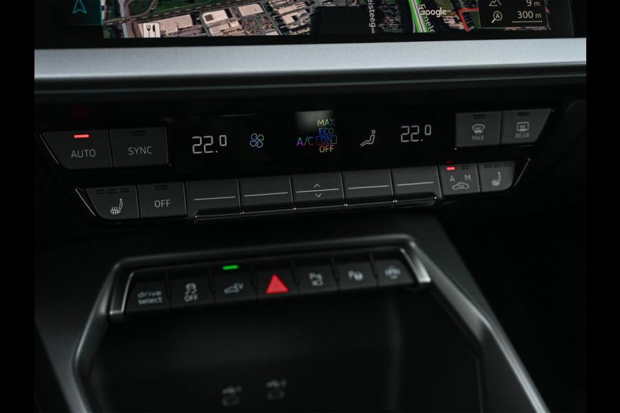 Audi A3 Sportback 45 TFSI e S edition 272pk Competition | Panoramadak | 5 jr garantie | Ambiance interieur | Active Cruise | Sonos Sound | S-Seats + Memory | Head-Up | Camera | Stoelverwarming | Keyless