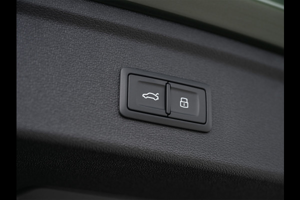 Audi A3 Sportback 45 TFSI e S edition 272pk Competition | Panoramadak | 5 jr garantie | Ambiance interieur | Active Cruise | Sonos Sound | S-Seats + Memory | Head-Up | Camera | Stoelverwarming | Keyless