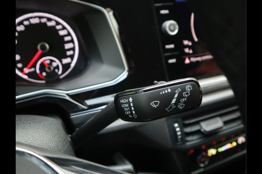 Volkswagen Polo 1.0 TSI Highline Business R Line