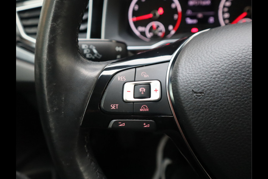 Volkswagen Polo 1.0 TSI Highline Business R Line